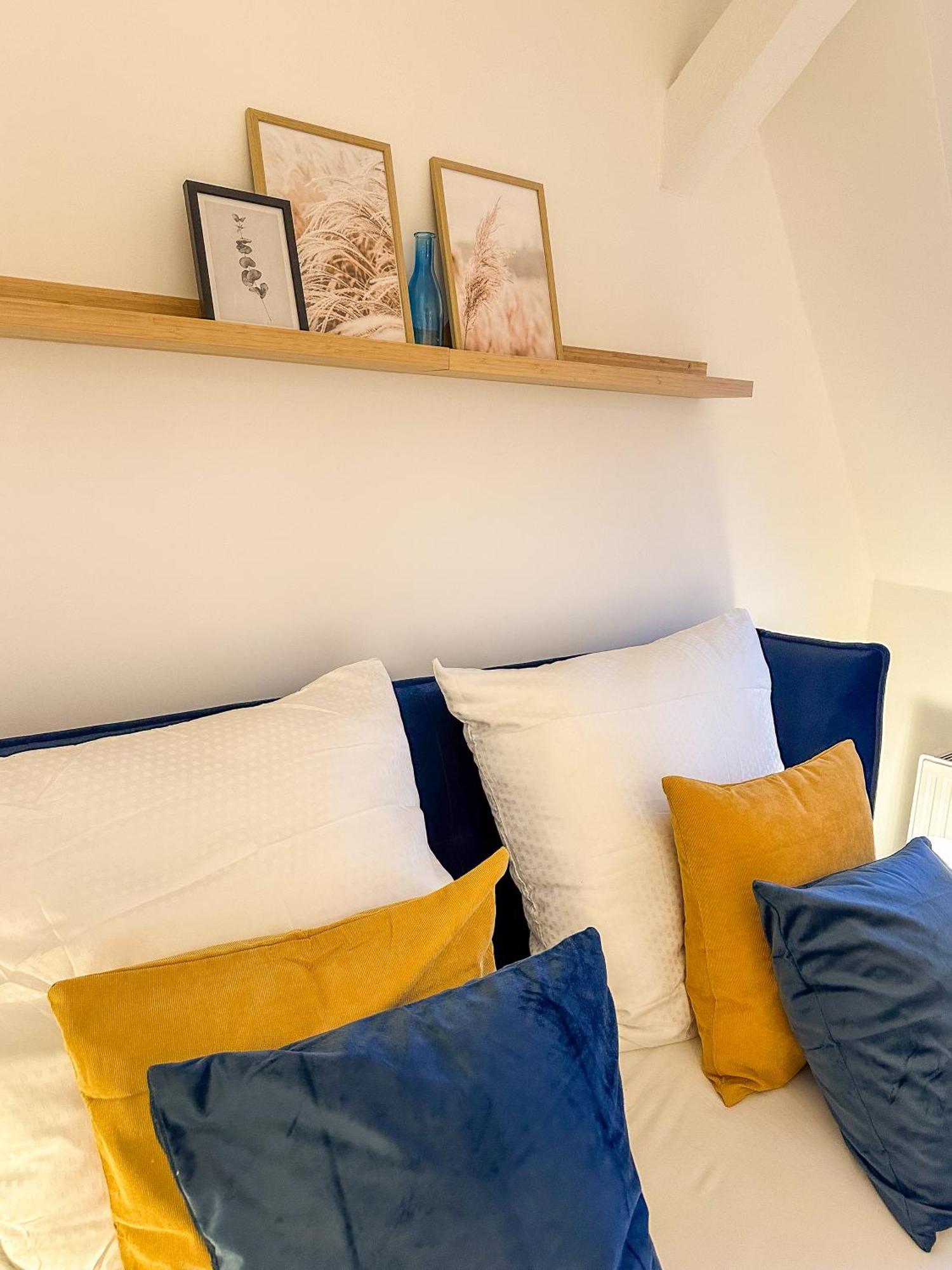 Soulscape Kompakter Loft-wohnraum Mit Lift Direkt In Wohnung, Modern, Zentrumsnah, Gratis Wifi