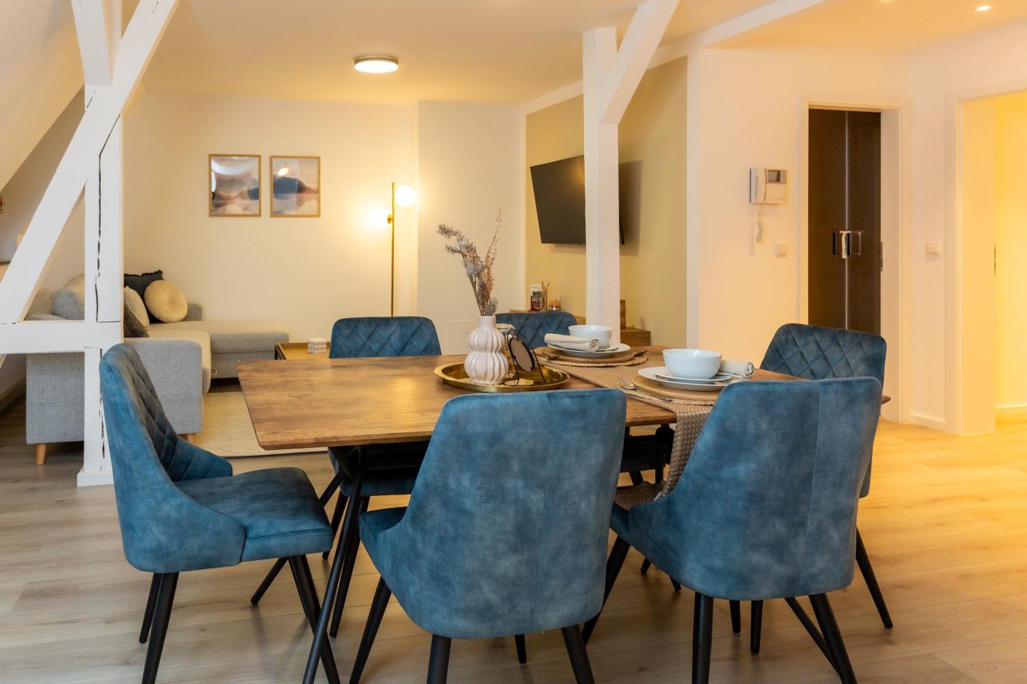 Soulscape Kompakter Loft-wohnraum Mit Lift Direkt In Wohnung, Modern, Zentrumsnah, Gratis Wifi Apartment